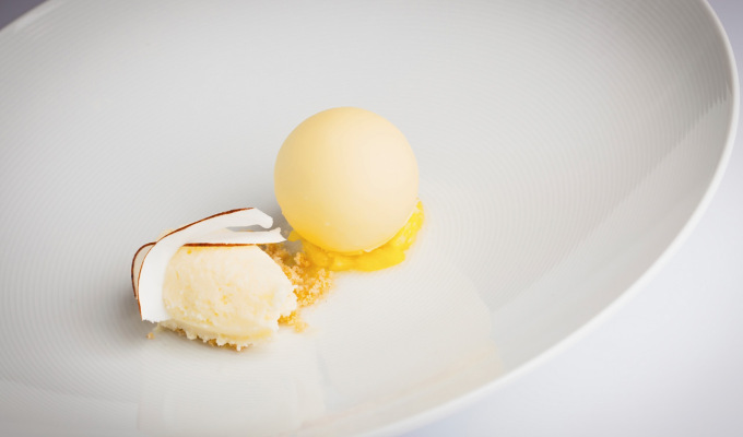 Ananas, Cointreau a kokos : Irena Veberová : Le Terroir