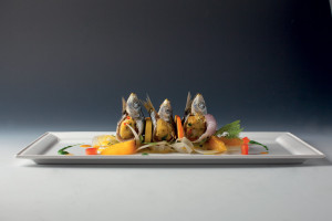Sardinky beccafi co s rozinkami, piniovými oříšky a sýrem caciocavallo, salát z červených pomerančů a fenyklu : Sebastiano Spriveri